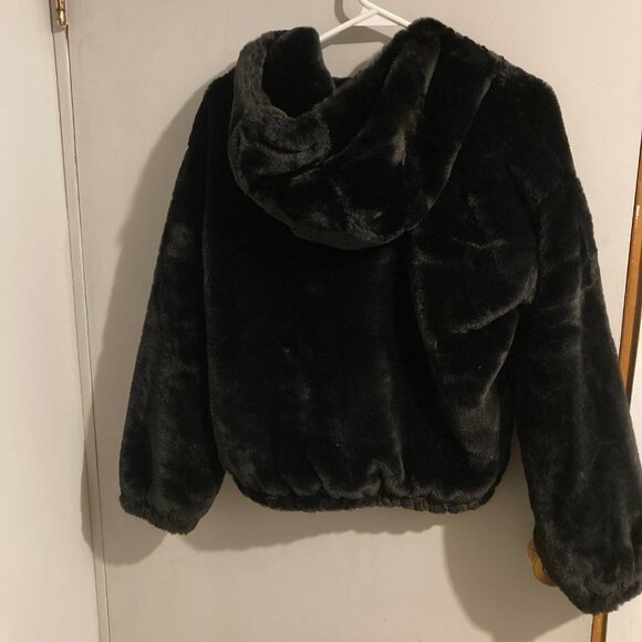 #103 Girls' UKids Black Faux Fur Hooded Lined Jacket, Size Large - Picture 2 of 7
